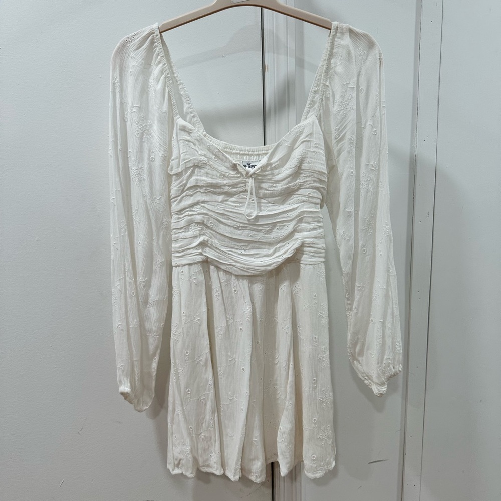 Hollister Eyelet Mini Dress - Picture 4 of 6